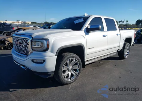 2018 GMC Sierra 1500 Denali z USA, uszkodzony, nr VIN 3GTU2PEJ3JG435114